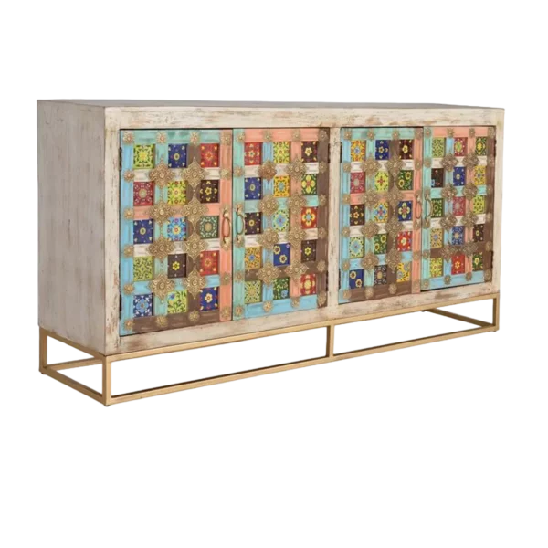 Aparador 4 Puertas Madera Natural Mango Detalles Azulejos y Bronce en Blanco Envejecido - Giner y Colomer