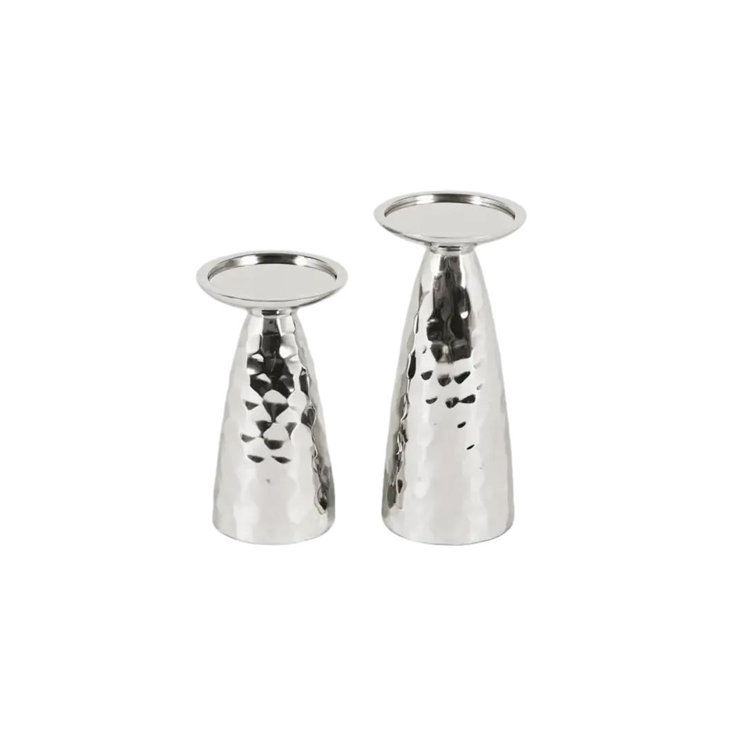 Set de 2 candelabros Calira en aluminio acabado brillante diseño cónico y Grande 11. pequeño 11xGrande 11. pequeño 11xGrande 24. pequeño 19cm - Giner y Colomer - 17316GYC - foto-transparente