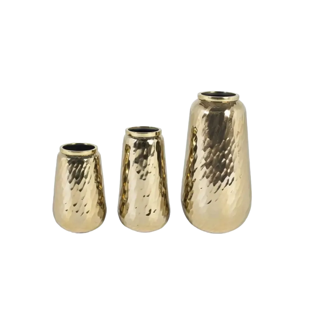 Set de 3 jarrones decorativos metálicos dorados efecto martillado artesanal diseño contemporáneo y robusto Grande20.mediano16.pequeño16xGrande20.mediano16.pequeño16xGrande42.mediano31.pequeño20cm Grande 20. mediano 16. pequeño 16xGrande 20. mediano 16. pequeño 16xGrande 42. mediano 31. pequeño 20cm - Giner y Colomer - 17319GYC - foto-transparente