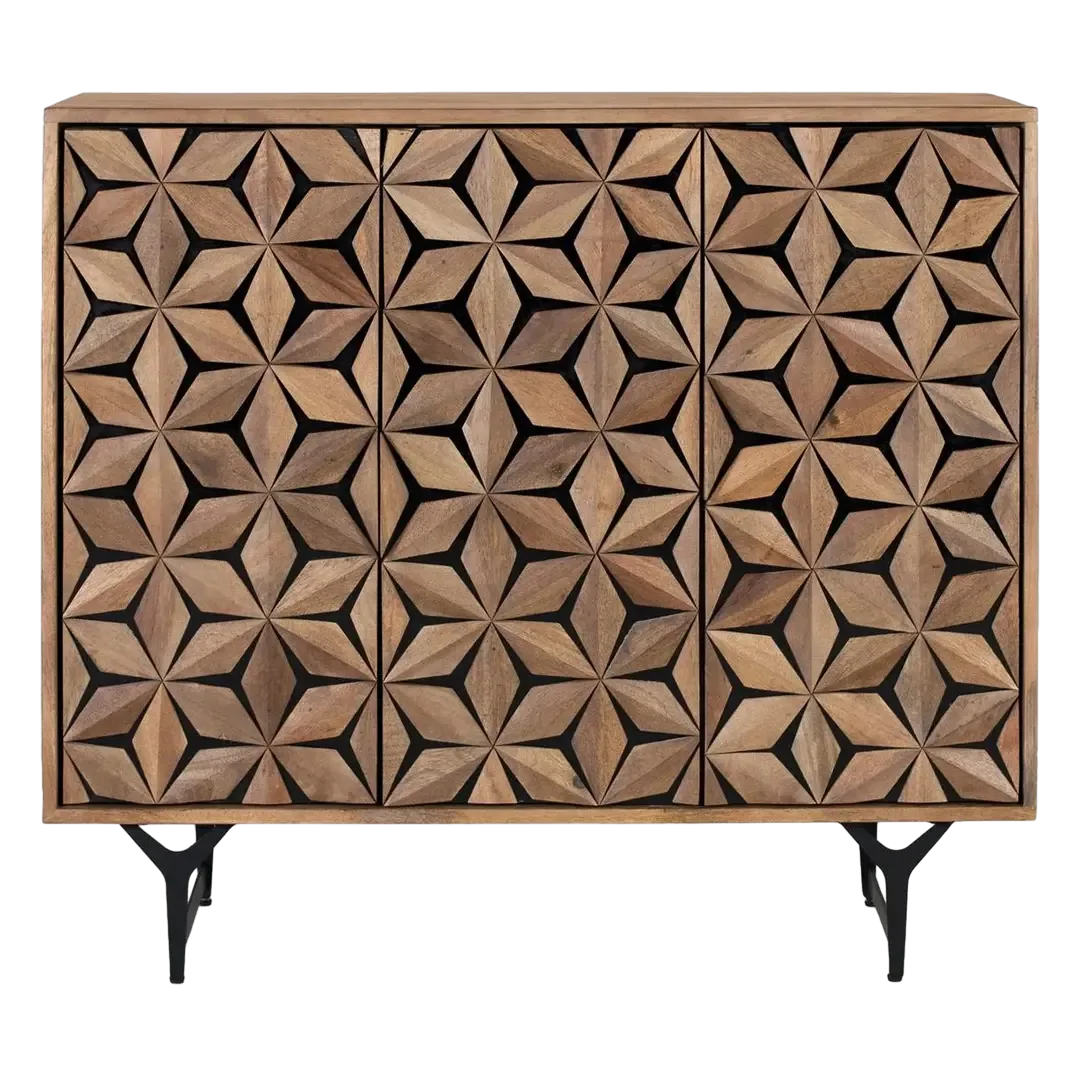 Aparador Mysore frente tallado a mano en patrón geométrico tridimensional en madera maciza de mango 3 puertas base de hierro negro mate 100x40x90cm - Giner y Colomer - 2272GYC - foto-transparente