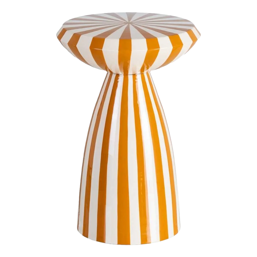 Mesa auxiliar metálica con diseño de rayas color mostaza 33x33x48cm - Ixia - 615664IX - foto-transparente