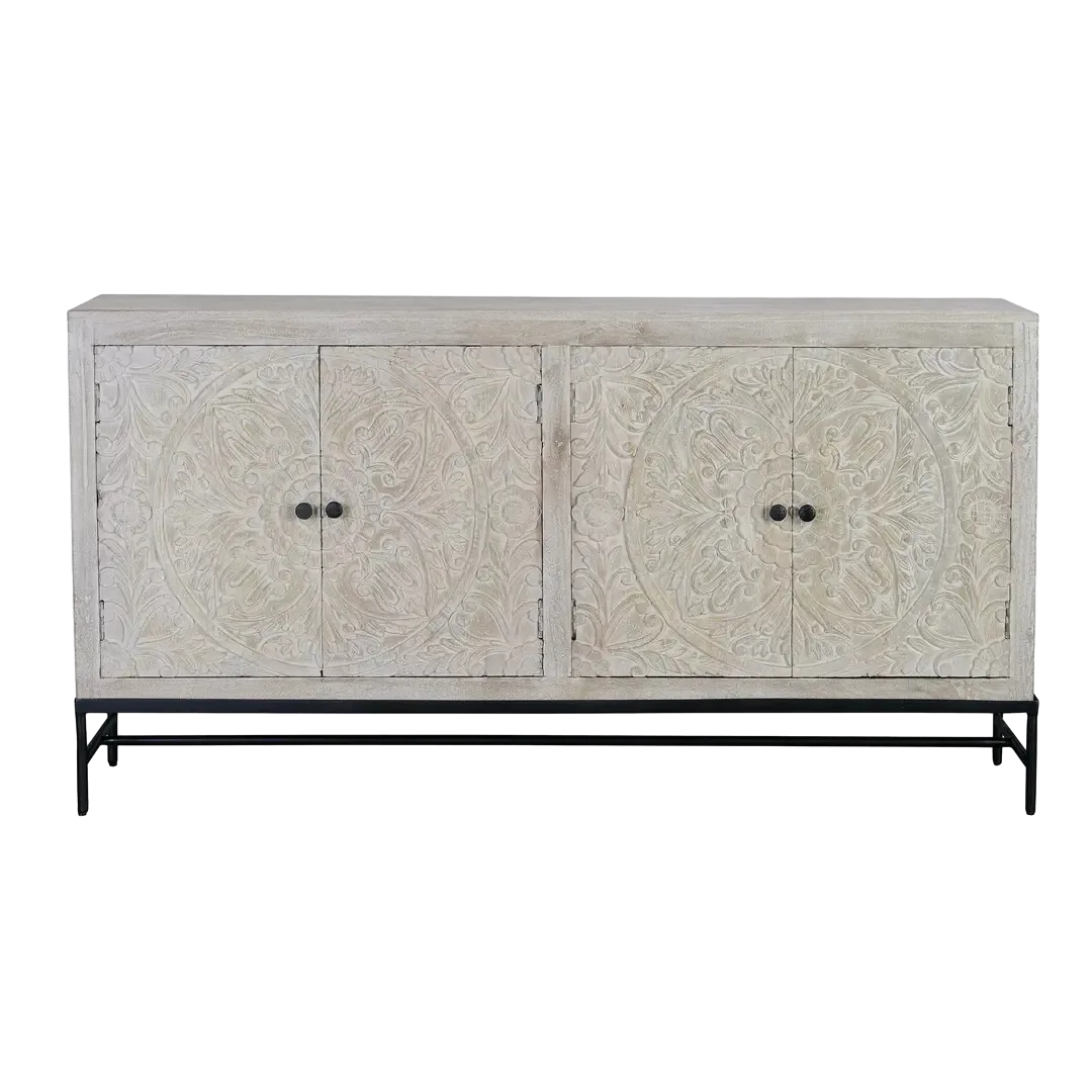Aparador Cremona 4 puertas en madera de mango maciza talladas a mano base de hierro negro acabado blanco envejecido con estantes interiores 170x39x90cm - Giner y Colomer - 6791GYC - foto-transparente