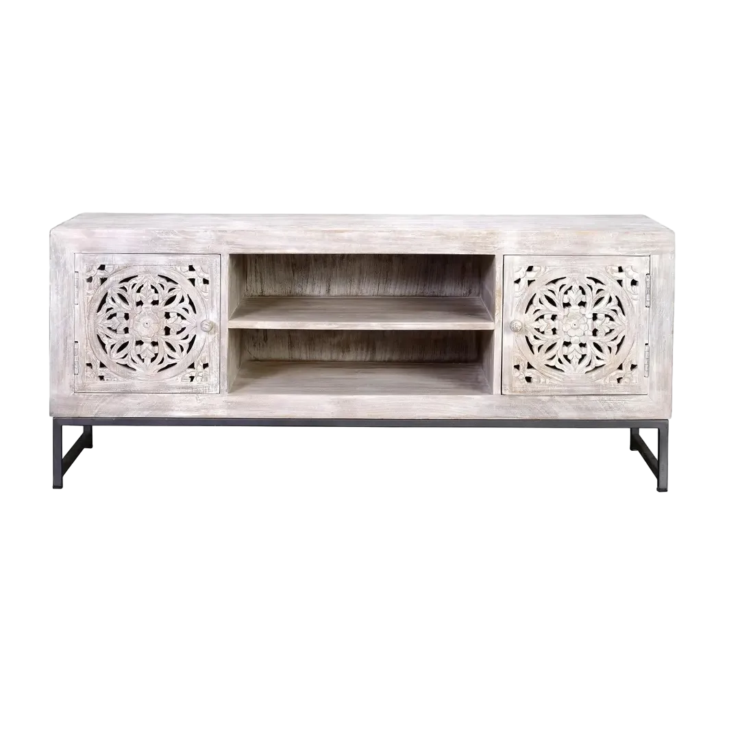 Mueble de TV Mykonos en madera de mango con base de hierro y puertas talladas a mano acabado en blanco envejecido y gris 130x40x55cm - Giner y Colomer - 6899GYC - foto-transparente