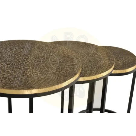 Set de 3 mesas nido redondas Tioman tapa bronce base metal negro estilo industrial apilables mesa grande: 44. mesa mediana: 38. mesa pequeña: 28xmesa grande: 44. mesa mediana: 38. mesa pequeña: 28xmesa grande: 49. mesa mediana: 44. mesa pequeña: 39cm - Giner y Colomer - 1028GYC - foto-secundaria-1