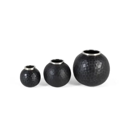 Set de 3 jarrones Calia metal gris oscuro efecto martillado diseño contemporáneo Grande 20. mediano 20. pequeño 20xGrande 15. mediano 15. pequeño 15xGrande 25. mediano 25. pequeño 25cm - Giner y Colomer - 17318GYC - foto-blanco