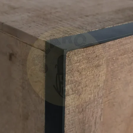 Aparador Babil en madera maciza de mango acabado natural 3 puertas con apertura push y baldas interiores perfil y zócalo metálico negro estilo contemporáneo 150x44x81cm - Giner y Colomer - 2260GYC - foto-secundaria-6