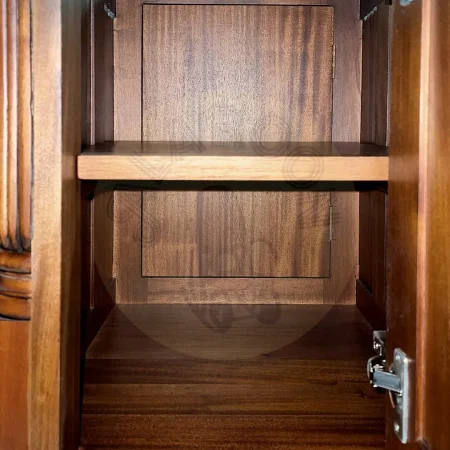 Escritorio victoriano en madera maciza de caoba con acabado en polipiel sobre tablero y accesorios de bronce seis cajones una puerta y estante interior 140x70x78cm - Moycor - 6110201MYC - foto-secundaria-7
