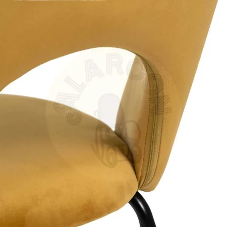 Silla ocre tapizada en tejido con asiento en DM y patas metálicas 49x60x81cm - Ixia - 611791IX - foto-secundaria-9