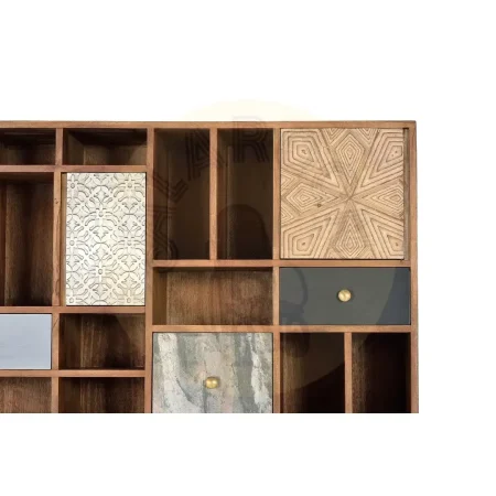 Librería Mumbai en madera de mango nogal claro 11 puertas 7 cajones detalles en bronce y acabados diversos 115x30x200cm - Giner y Colomer - 6128GYC - foto-secundaria-2