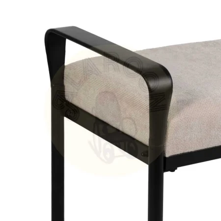 Banco beige tapizado en tejido 100% poliéster con patas de hierro 121x46x52cm - Ixia - 614800IX - foto-secundaria-1