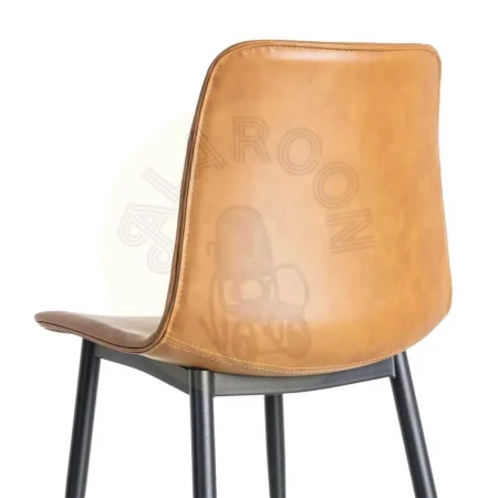 Silla camel en símil piel con patas metálicas 45x47x81cm - Ixia - 615506IX - foto-secundaria-4