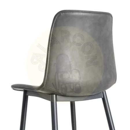 Silla tapizada en símil piel negro estructura polipropileno patas de metal relleno de espuma 0x0x0cm - Ixia - 615508IX - foto-secundaria-4