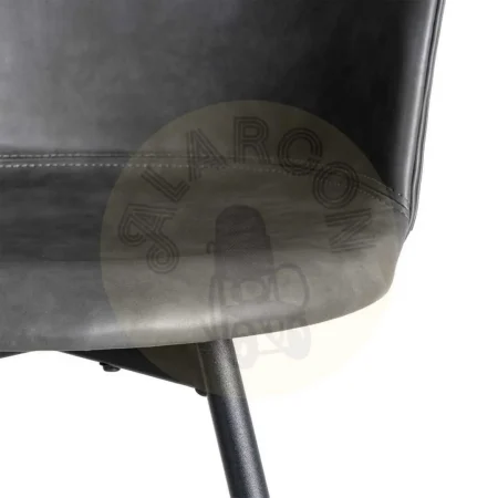 Silla negra en símil piel con estructura de polipropileno y patas de metal 53x51.50x76cm - Ixia - 615514IX - foto-secundaria-7