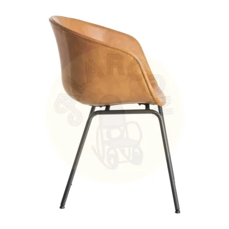 Silla tapizada en símil piel color camel con patas metálicas y reposabrazos 59x50.50x81.50cm - Ixia - 615518IX - foto-secundaria-2
