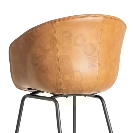 Silla tapizada en símil piel color camel con patas metálicas y reposabrazos 59x50.50x81.50cm - Ixia - 615518IX - foto-secundaria-4