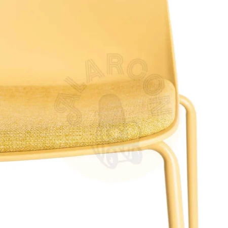 Silla amarilla de polipropileno con patas de acero y asiento en poliéster 46x51x85cm - Ixia - 615541IX - foto-secundaria-6