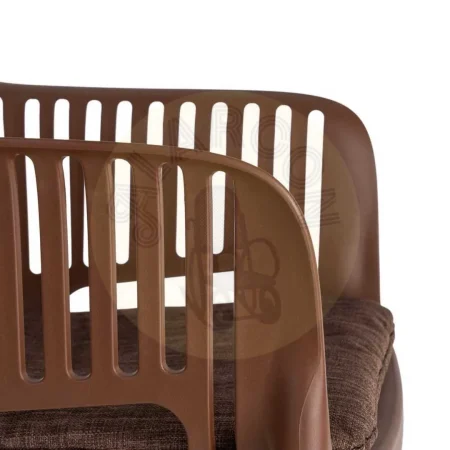 Silla apilable de polipropileno para exterior color marrón con cojín no desenfundable con tejido a prueba de agua 55x61x80cm - Ixia - 616252IX - foto-secundaria-4