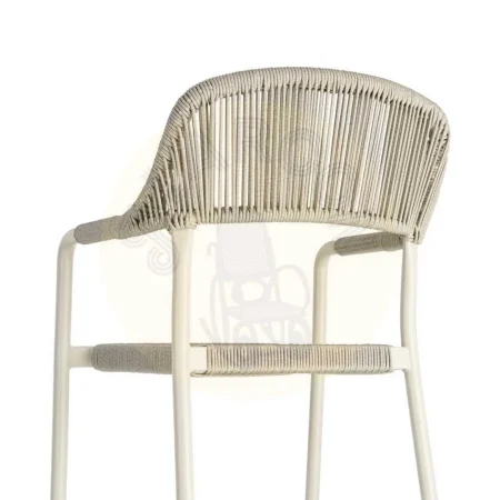 Silla apilable de aluminio y ratán PE para exterior color taupe 57x61x82cm - Ixia - 616368IX - foto-secundaria-2