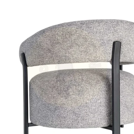 Sillón tapizado en poliéster con patas de hierro relleno de esponja densidad 26kg en asiento y 22kg en respaldo 77x71.50x70cm - Ixia - 617043IX - foto-secundaria-2
