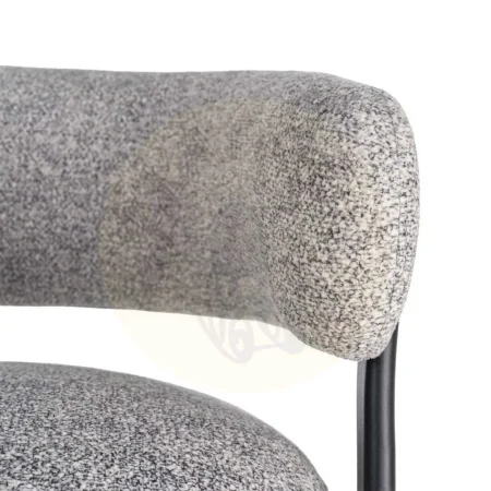 Sillón tapizado en poliéster con patas de hierro relleno de esponja densidad 26kg en asiento y 22kg en respaldo 77x71.50x70cm - Ixia - 617043IX - foto-secundaria-4