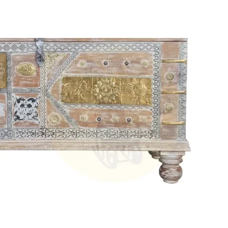 Baúl Dirob en madera de mango estilo étnico con apertura superior y detalles en bronce acabado blanco envejecido 100x40x57cm - Giner y Colomer - 6657GYC - foto-secundaria-5