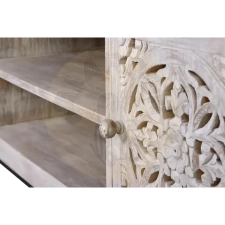 Mueble de TV Mykonos en madera de mango con base de hierro y puertas talladas a mano acabado en blanco envejecido y gris 130x40x55cm - Giner y Colomer - 6899GYC - foto-secundaria-3