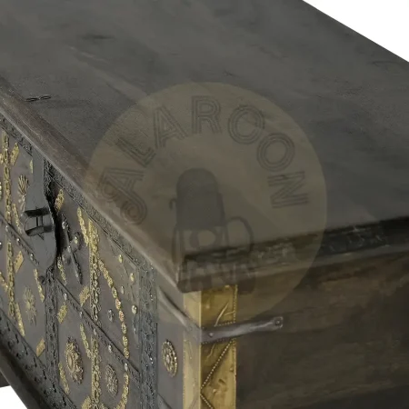 Baúl Sula madera de mango con detalles en bronce y metal apertura superior y gran capacidad acabado marrón oscuro 80x40x45cm - Giner y Colomer - 6993GYC - foto-secundaria-6