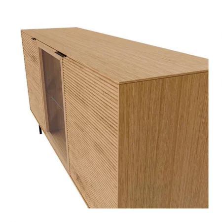 Aparador Tulsa de Chapa Roble 2 Puertas de Madera + 1 Puerta con Cristal + Patas de Metal – SomCasa (7)