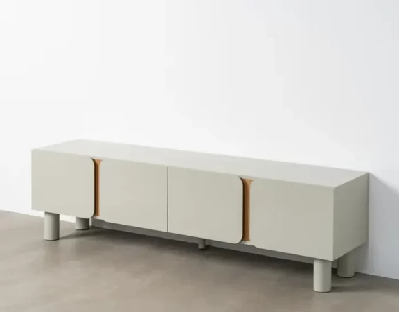 Aparador moderno de DM con patas de madera de roble – 4 puertas 43x33,5 cm-IXIA (4)