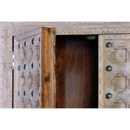 Armario Madera Mango Macizo Tallado a Mano Decapado Blanco Detalles Bronce 2 Puertas - Giner y Colomer (5)