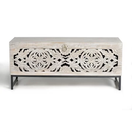 Baúl Madera Mango Calado Decapado Blanco Patas Metal Colección Mykonos 116x40x50 Cm - Giner y Colomer (4)