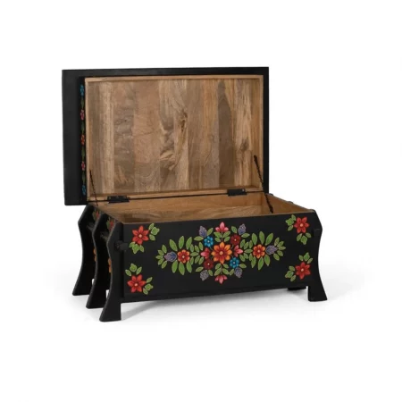 Baúl de Madera de Mango Pintado en Negro y Detalles Multicolor - Giner y Colomer (3)