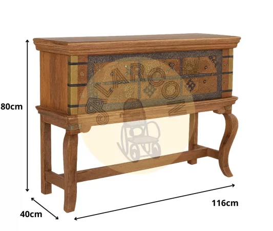 Consola antigua de madera y latón repujado con patas curvas – 116x40x80 cm-MOVIL (2)