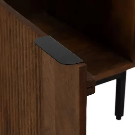 D4