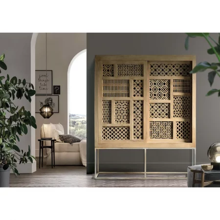 Vitrina Madera Mango 2 Puertas Correderas Talladas Base Metal Colección Style 140x40x170 Cm - Giner y Colomer (1)
